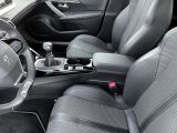 Peugeot 2008 bei Sportwagen.expert - Abbildung (14 / 15)