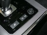 Jaguar XE bei Sportwagen.expert - Abbildung (15 / 15)