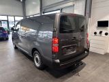 Opel Vivaro bei Sportwagen.expert - Abbildung (11 / 15)