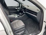 VW Touareg bei Sportwagen.expert - Abbildung (12 / 15)