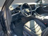 VW Touareg bei Sportwagen.expert - Abbildung (8 / 15)