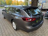 Opel Insignia bei Sportwagen.expert - Abbildung (12 / 15)