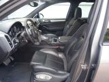 Porsche Cayenne bei Sportwagen.expert - Abbildung (7 / 14)
