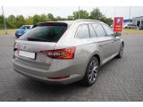 Skoda Superb bei Sportwagen.expert - Abbildung (5 / 15)