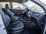 Hyundai ix35 bei Sportwagen.expert - Abbildung (2 / 15) Hyundai ix35 bei Sportwagen.expert - Abbildung (2 / 15)
