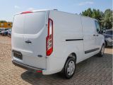 Ford Transit Custom bei Sportwagen.expert - Abbildung (4 / 15)