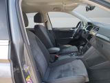 VW Tiguan Allspace bei Sportwagen.expert - Abbildung (13 / 15)