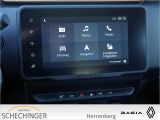 Dacia Duster bei Sportwagen.expert - Abbildung (9 / 15)