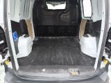 Ford Transit bei Sportwagen.expert - Abbildung (14 / 15)