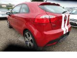 Kia Rio bei Sportwagen.expert - Abbildung (6 / 15)