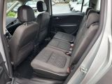 Opel Zafira bei Sportwagen.expert - Abbildung (9 / 15)