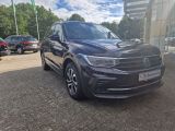 VW Tiguan bei Sportwagen.expert - Abbildung (2 / 15)