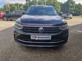 VW Tiguan bei Sportwagen.expert - Abbildung (4 / 15)