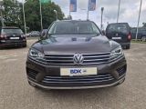 VW Touareg bei Sportwagen.expert - Abbildung (6 / 15)