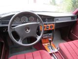 Mercedes-Benz 190 bei Sportwagen.expert - Abbildung (9 / 15)