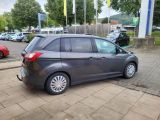 Ford C-MAX bei Sportwagen.expert - Abbildung (6 / 15)
