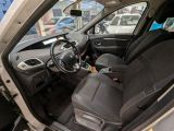 Renault Scenic bei Sportwagen.expert - Abbildung (9 / 15)