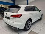 VW Touareg bei Sportwagen.expert - Abbildung (9 / 15)