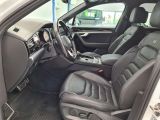 VW Touareg bei Sportwagen.expert - Abbildung (12 / 15)
