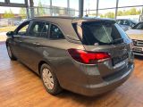 Opel Astra bei Sportwagen.expert - Abbildung (4 / 15)
