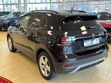 VW T-Cross bei Sportwagen.expert - Abbildung (4 / 15)
