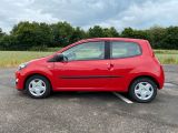 Renault Twingo bei Sportwagen.expert - Abbildung (2 / 15)