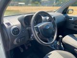 Ford Fusion bei Sportwagen.expert - Abbildung (11 / 15)