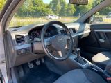 Opel Vectra bei Sportwagen.expert - Abbildung (13 / 15)