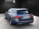 Mercedes-Benz E-Klasse bei Sportwagen.expert - Abbildung (6 / 15)