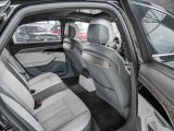 Audi A8 bei Sportwagen.expert - Abbildung (6 / 15)