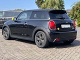 Mini Cooper bei Sportwagen.expert - Abbildung (5 / 10)