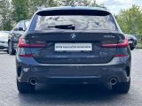 BMW 330 330e Touring xDrive Aut M Sport bei Sportwagen.expert - Abbildung (6 / 12)