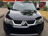 Mitsubishi Outlander bei Sportwagen.expert - Abbildung (2 / 15)