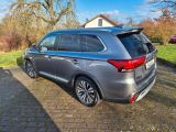 Mitsubishi Outlander bei Sportwagen.expert - Abbildung (2 / 15)