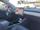 Tesla Model 3 bei Sportwagen.expert - Abbildung (11 / 13)