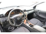 Mercedes-Benz C-Klasse bei Sportwagen.expert - Abbildung (13 / 15)