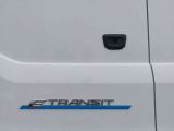 Ford Transit bei Sportwagen.expert - Abbildung (8 / 15)