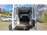 Nissan NV300 bei Sportwagen.expert - Abbildung (12 / 15)