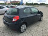 Renault Clio bei Sportwagen.expert - Abbildung (4 / 15)