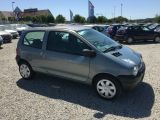 Renault Twingo bei Sportwagen.expert - Abbildung (9 / 15)