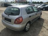 Nissan Almera bei Sportwagen.expert - Abbildung (6 / 15)