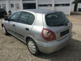 Nissan Almera bei Sportwagen.expert - Abbildung (4 / 15)