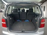VW Touran bei Sportwagen.expert - Abbildung (14 / 15)