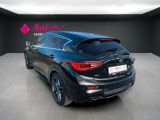 Infiniti Q30 bei Sportwagen.expert - Abbildung (4 / 15)