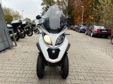 Piaggio MP3 bei Sportwagen.expert - Abbildung (8 / 11)