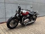 Triumph Bonneville bei Sportwagen.expert - Abbildung (14 / 15) Triumph Bonneville bei Sportwagen.expert - Abbildung (14 / 15)