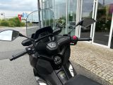 Yamaha XMAX 300 bei Sportwagen.expert - Abbildung (6 / 8)