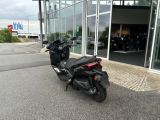 Yamaha XMAX 300 bei Sportwagen.expert - Abbildung (5 / 8)