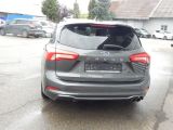 Ford Focus Turnier bei Sportwagen.expert - Abbildung (4 / 12)