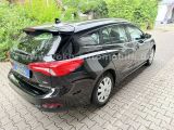 Ford Focus Turnier bei Sportwagen.expert - Abbildung (7 / 15)